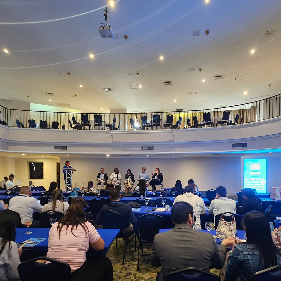 Participación de nuestra gerente en el evento de salud al territorio cali-valle del cauca. Innovación y conexiones de valor.