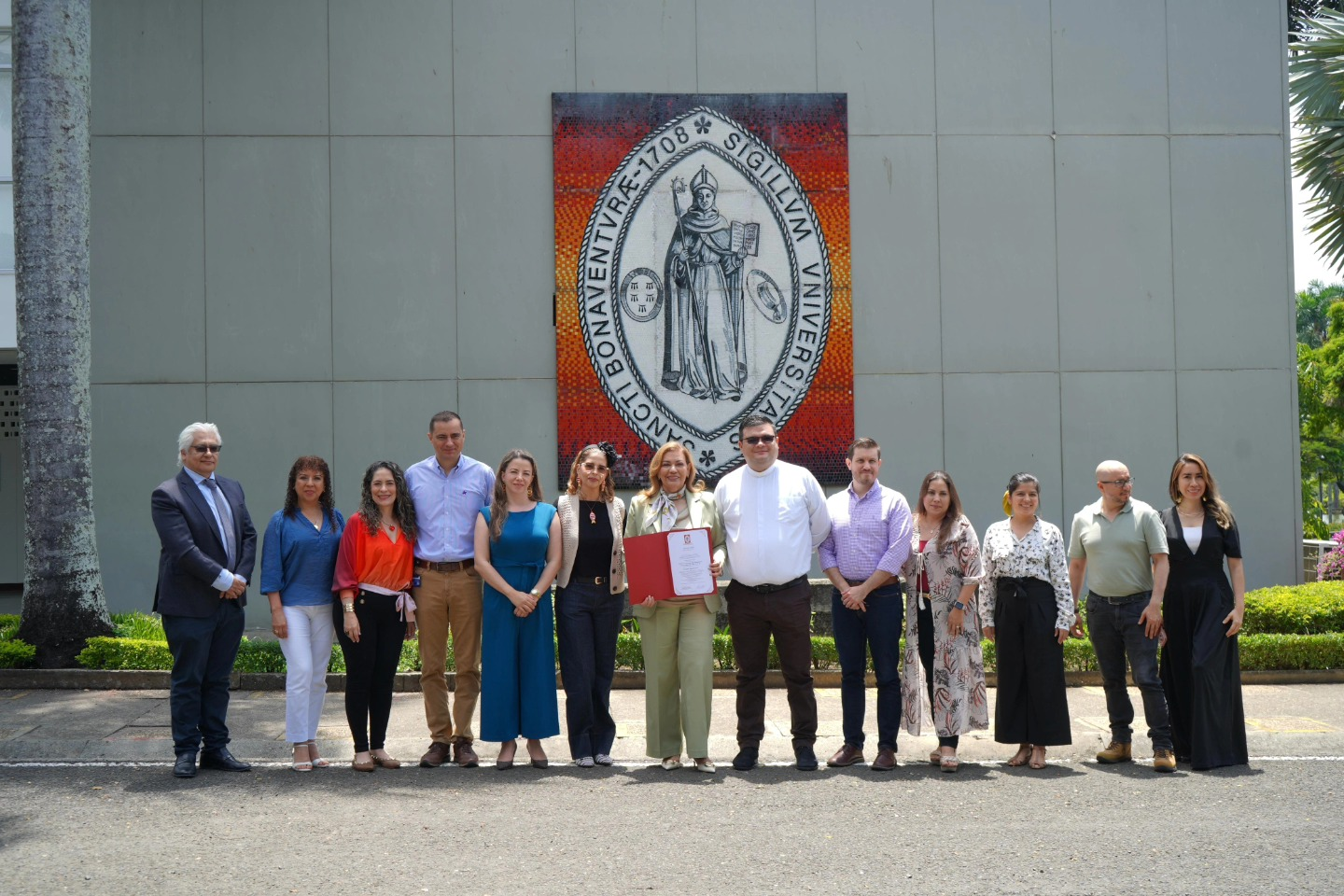 <strong>EL HDPUV RECIBE RECONOCIMIENTO Y EXALTACIÓN POR SU RECONOCIMIENTO COMO HOSPITAL UNIVERSITARIO POR PARTE DE LA UNIVERSIDAD SAN BUENAVENTURA, EN ACTO OFICIAL EL DÍA DE HOY.</strong>